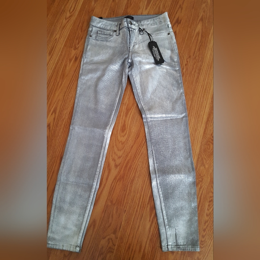 Bebe rare earth Silverado metallic skinny jeans
